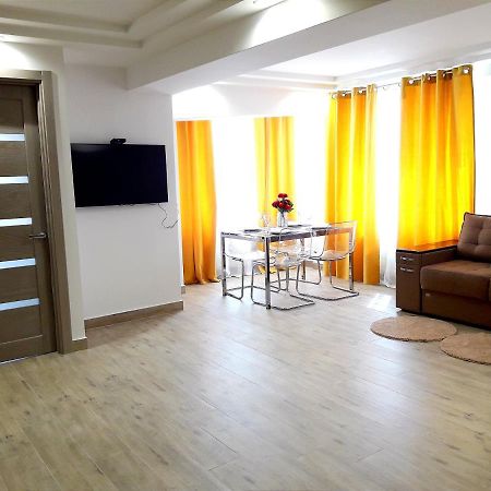 Light Apartment Center City Chisinau Ngoại thất bức ảnh
