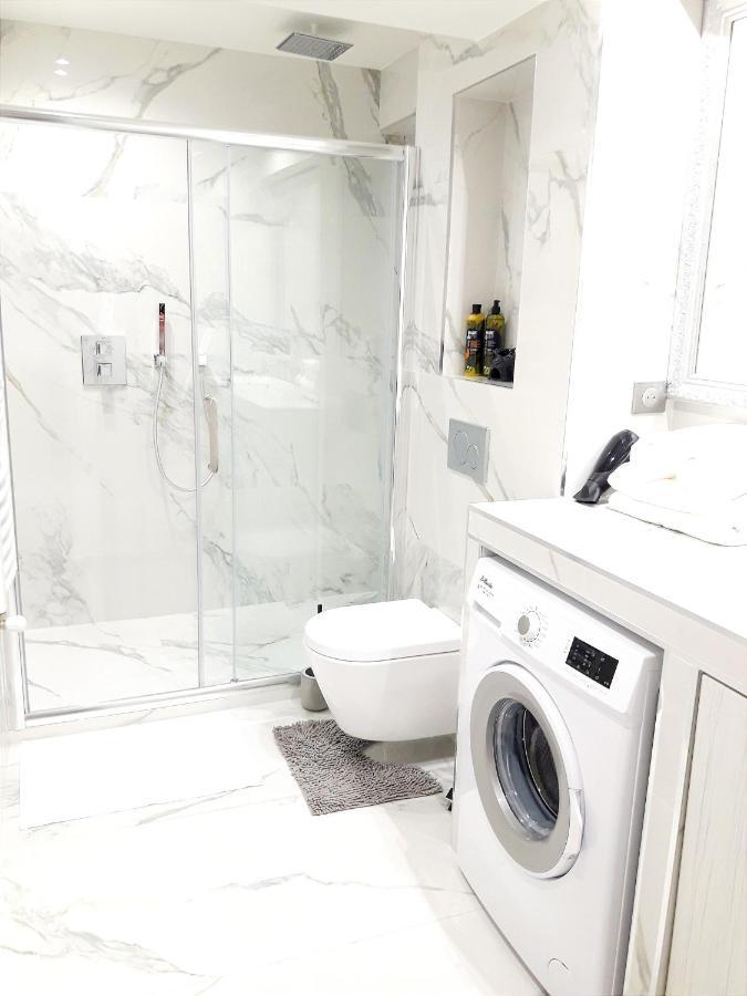 Light Apartment Center City Chisinau Ngoại thất bức ảnh