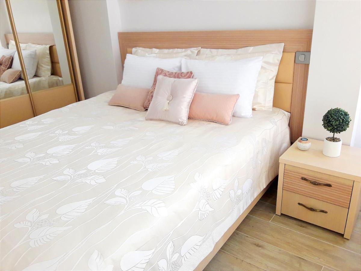 Light Apartment Center City Chisinau Ngoại thất bức ảnh
