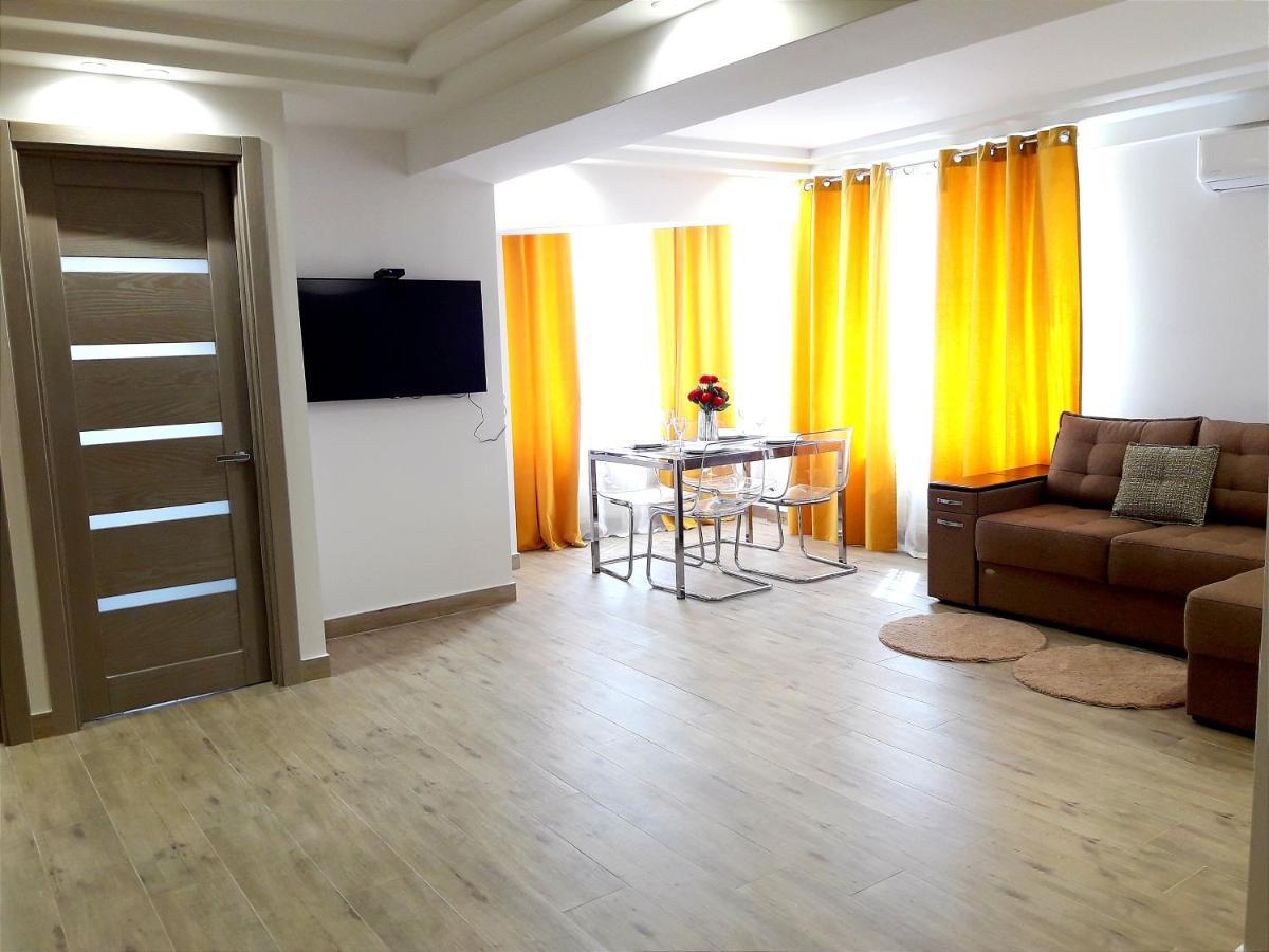 Light Apartment Center City Chisinau Ngoại thất bức ảnh